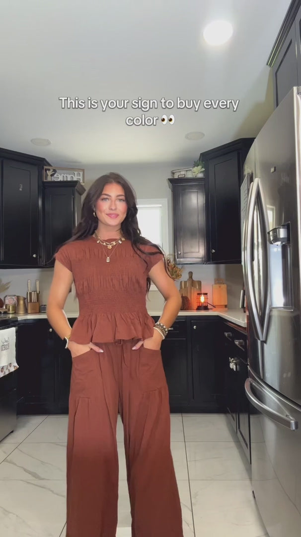 ⏰Last Day of the Sale💃Women's Smocked Short Sleeve Top & Wide Leg Pants Set